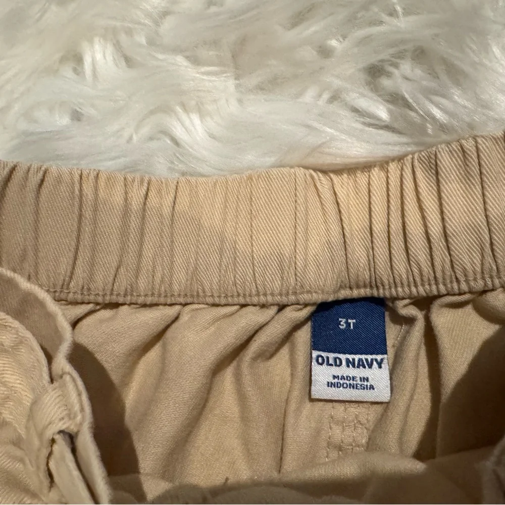 Old Navy Toddler Girl Beige Tie‎ Front Skirt with Pockets Size 3T Gently